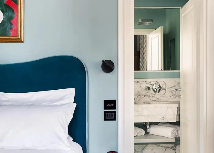 Nus Poerio Hotel 4*